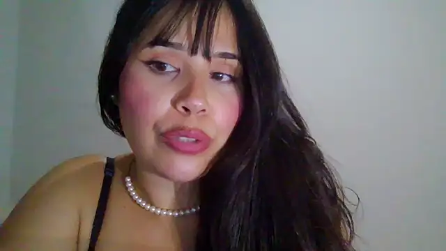 DeusaDemeeter online show from April 14, 2026, 6:18 am