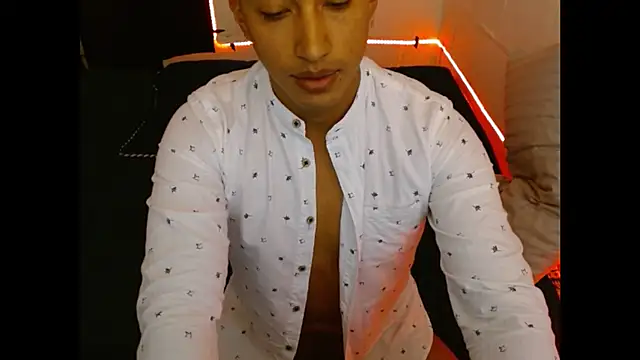 Snapshot of Davixx258 chatting on February 1, 2025, 6:08 pm Davixx258 online show from February 1, 2025, 6:08 pm