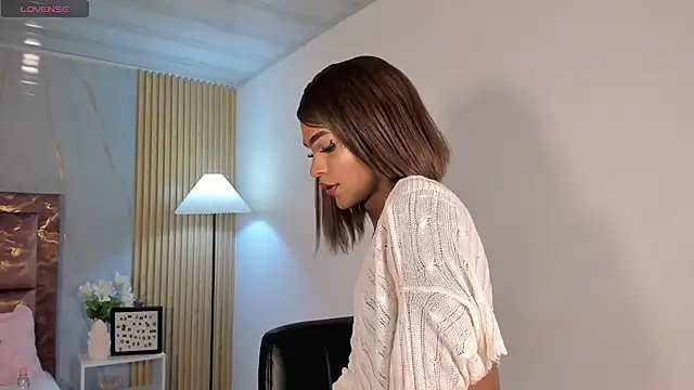 Keila Mendoza online show from February 3, 2026, 2:33 pm