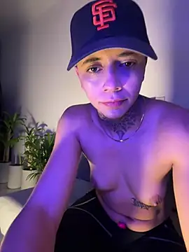 Snapshot of _PhillipBrown chatting on February 4, 2026, 11:38 am PhillipBrown online show from February 4, 2026, 11:38 am