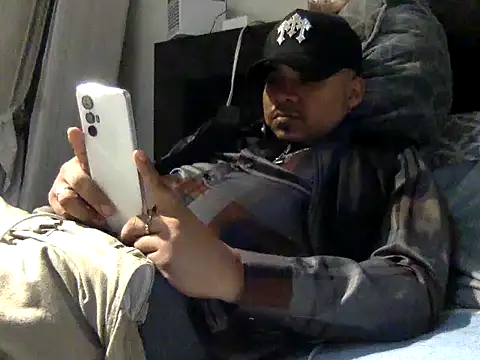 Sr CobraHot online show from April 1, 2026, 2:46 am