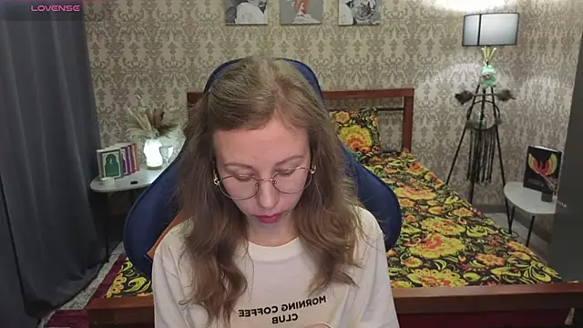 Lill Mary online show from February 6, 2026, 2:18 am