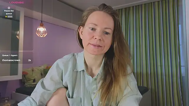 JanePearl online show from December 19, 2024, 8:34 am