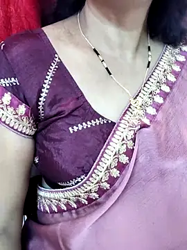 anuradha1432 online show from November 12, 2025, 6:17 am