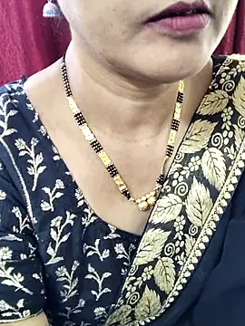 anuradha1432 online show from December 14, 2025, 10:21 am