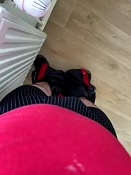 Snapshot of lescoquin2215 chatting on September 26, 2025, 11:17 am lescoquin2215 online show from September 26, 2025, 11:17 am