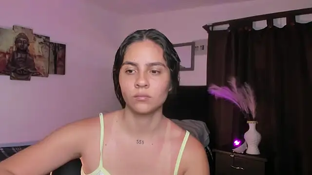 alisa jhons1 online show from October 21, 2025, 1:38 am