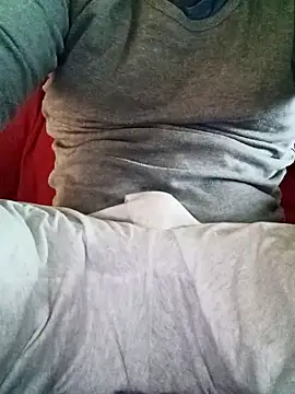 adre84s online show from February 19, 2025, 8:44 am