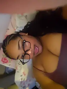 Snapshot of vic_pretynhaa chatting on February 11, 2026, 6:52 pm vic pretynhaa online show from February 11, 2026, 6:52 pm