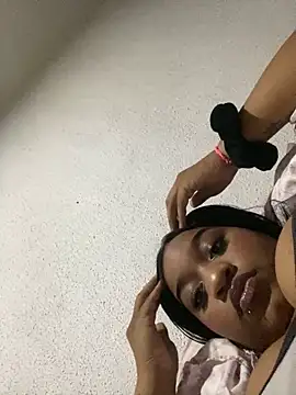 Snapshot of vic_pretynhaa chatting on March 15, 2025, 12:25 am vic pretynhaa online show from March 15, 2025, 12:25 am