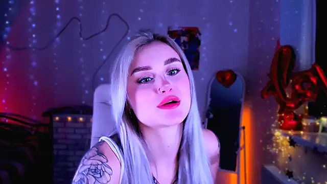  Ravenaa online show from March 5, 2025, 12:22 pm