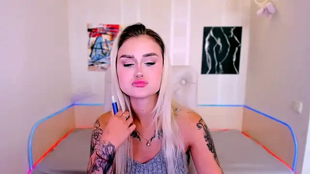  Ravenaa online show from September 12, 2025, 8:58 am