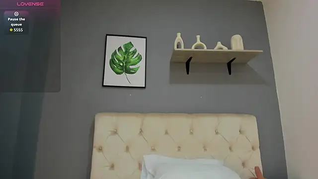 Soe Lara online show from October 8, 2025, 11:23 am