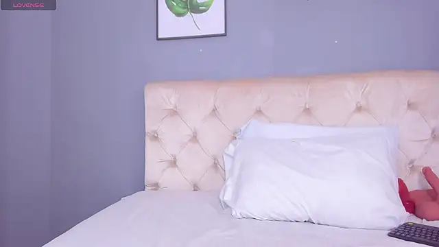 Soe Lara online show from October 1, 2025, 11:25 am