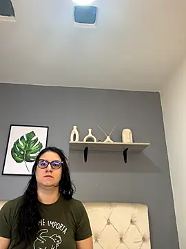 Soe Lara online show from September 12, 2025, 10:48 am