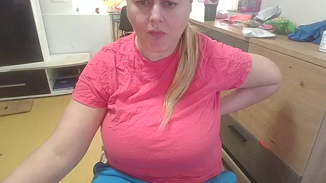 Meliss Official9 online show from February 21, 2026, 10:17 am