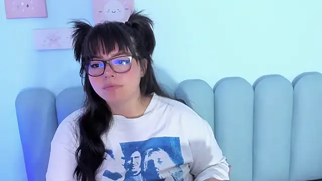 curvy rousi online show from January 9, 2026, 11:39 am