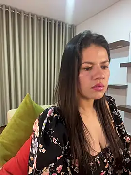 Alice Biel online show from February 17, 2025, 12:32 am