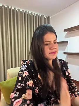 Alice Biel online show from February 21, 2025, 10:26 pm