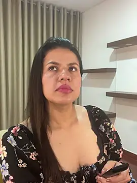 Alice Biel online show from February 24, 2025, 12:20 am