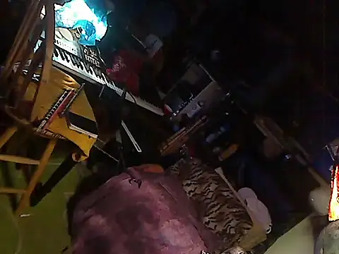 DREAMZ420 online show from May 28, 2026, 7:42 pm