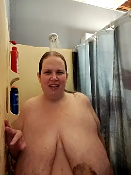 023Longandjuicy online show from November 4, 2025, 6:17 am