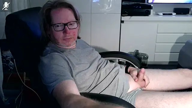 VSteph online show from November 25, 2025, 10:54 pm