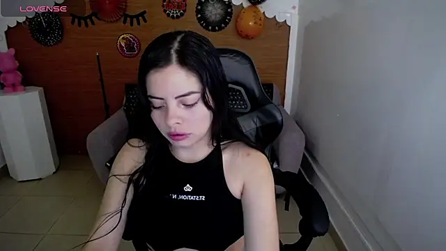 Chinatsu t online show from October 20, 2025, 12:49 pm