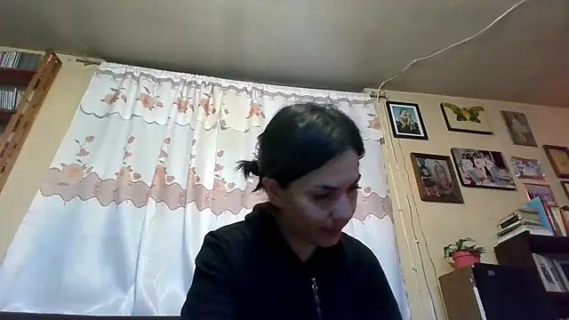 Snapshot of Tiramisu89 chatting on March 22, 2025, 4:45 am Tiramisu89 online show from March 22, 2025, 4:45 am