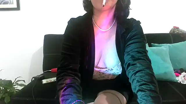 Snapshot of Tiramisu89 chatting on September 22, 2025, 2:28 am Tiramisu89 online show from September 22, 2025, 2:28 am