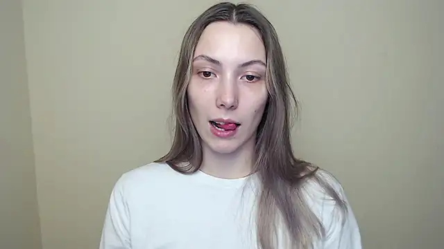 VanessaMay  online show from February 11, 2026, 4:40 pm