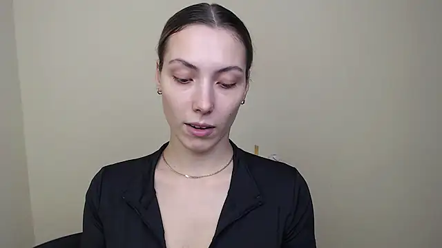 VanessaMay  online show from February 10, 2026, 5:23 pm