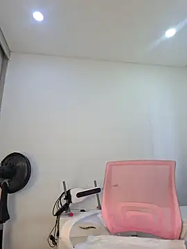 Snapshot of Anal_Luucia chatting on September 12, 2025, 12:38 pm Anal Luucia online show from September 12, 2025, 12:38 pm