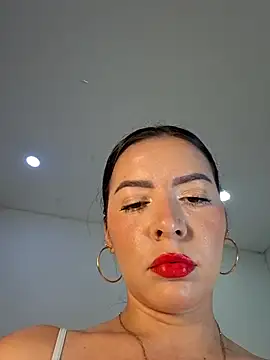 Snapshot of Anal_Luucia chatting on May 23, 2026, 12:37 pm Anal Luucia online show from May 23, 2026, 12:37 pm