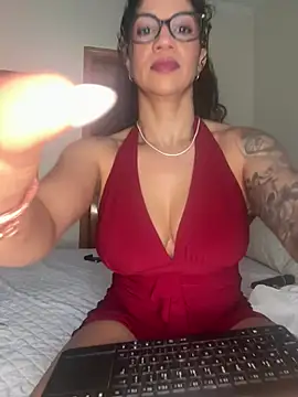 soli-lov online show from February 14, 2025, 12:57 pm