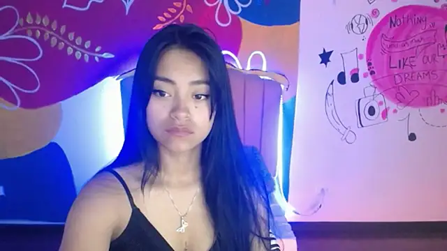 NatalyEscobar lx online show from March 14, 2025, 3:25 pm