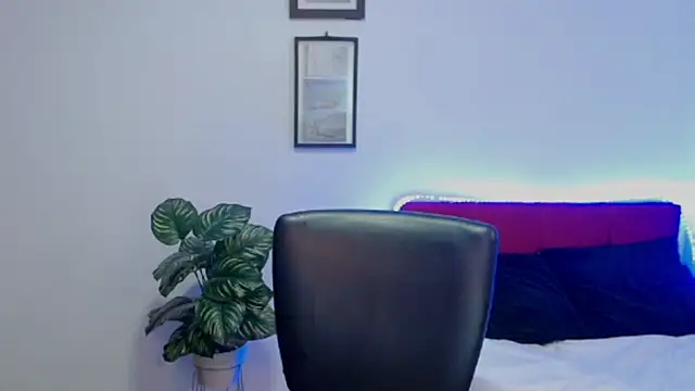 NatalyEscobar lx online show from March 14, 2026, 2:01 pm