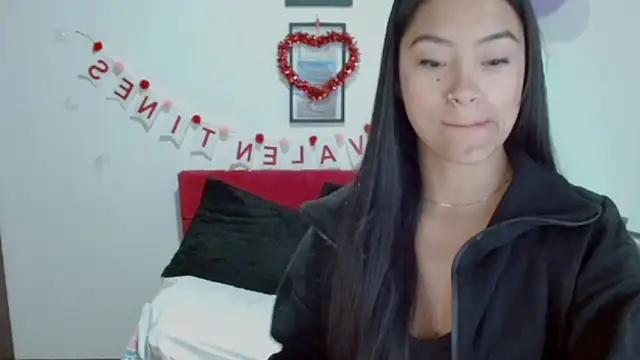 NatalyEscobar lx online show from September 22, 2025, 12:11 pm