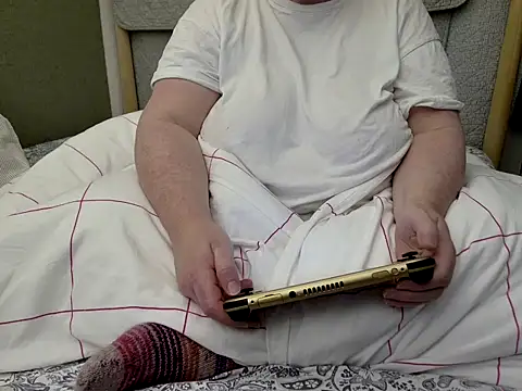 MarthaBriest online show from November 21, 2025, 3:27 am