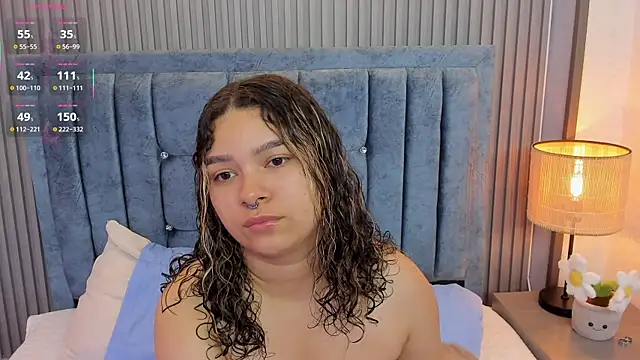 pretty sunlight  online show from July 30, 2026, 12:32 am
