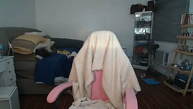 Snapshot of aya_saki chatting on September 20, 2025, 7:46 am aya saki online show from September 20, 2025, 7:46 am