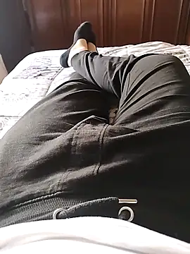 hexsmith96 online show from April 1, 2026, 9:10 am