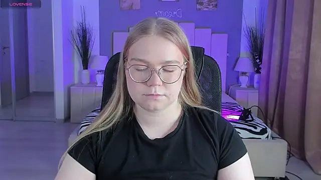 Snapshot of marydoji chatting on January 7, 2025, 10:08 pm marydoji online show from January 7, 2025, 10:08 pm