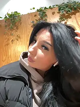 Tisha Busty online show from March 18, 2025, 1:23 pm