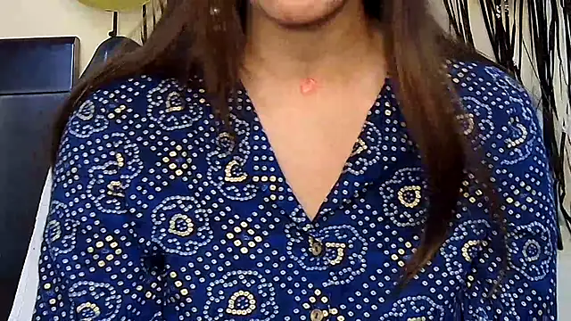 MIss-Naina online show from November 4, 2025, 7:56 am