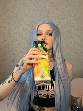 madelinexx online show from February 23, 2026, 10:27 am