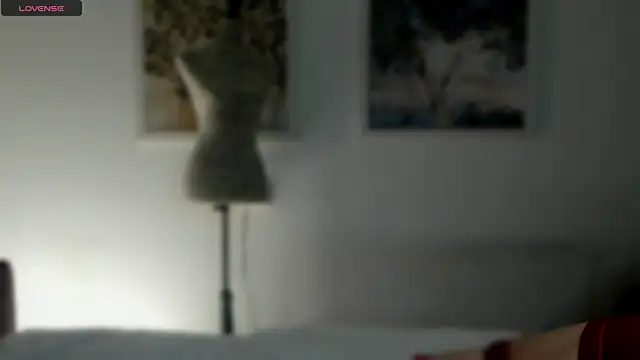 WildaBendell online show from March 21, 2025, 1:23 pm