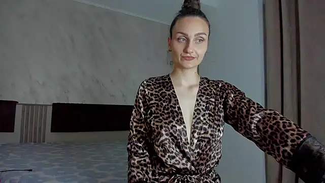 Snapshot of AliyaWade_ chatting on July 13, 2026, 6:40 pm AliyaWade online show from July 13, 2026, 6:40 pm