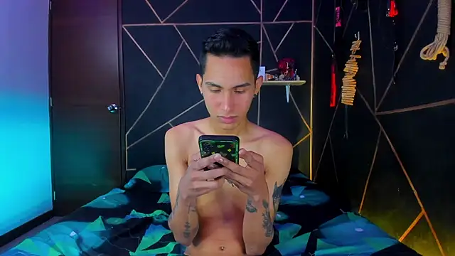 Snapshot of MillersKink chatting on March 8, 2025, 8:46 pm MillersKink online show from March 8, 2025, 8:46 pm