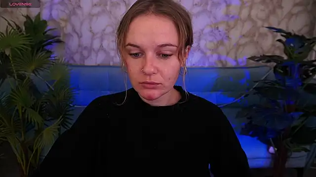 Snapshot of MaribelRiverr_ chatting on October 10, 2025, 5:41 am MaribelRiverr online show from October 10, 2025, 5:41 am